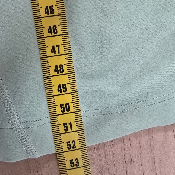 Lululemon top - Picture 7 of 9